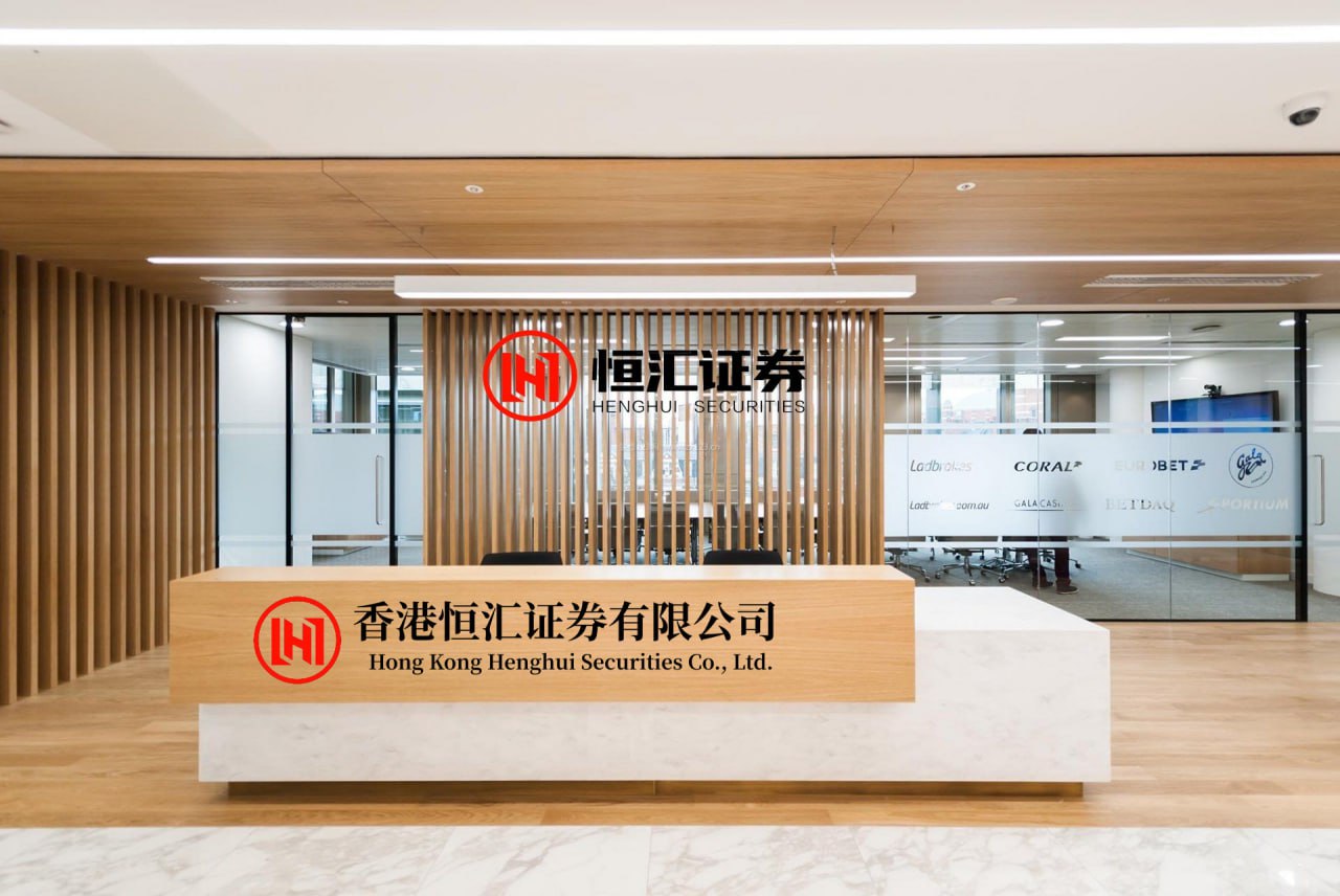 富灯网 习近平抵达美国安德鲁斯空军基地发表书面讲话